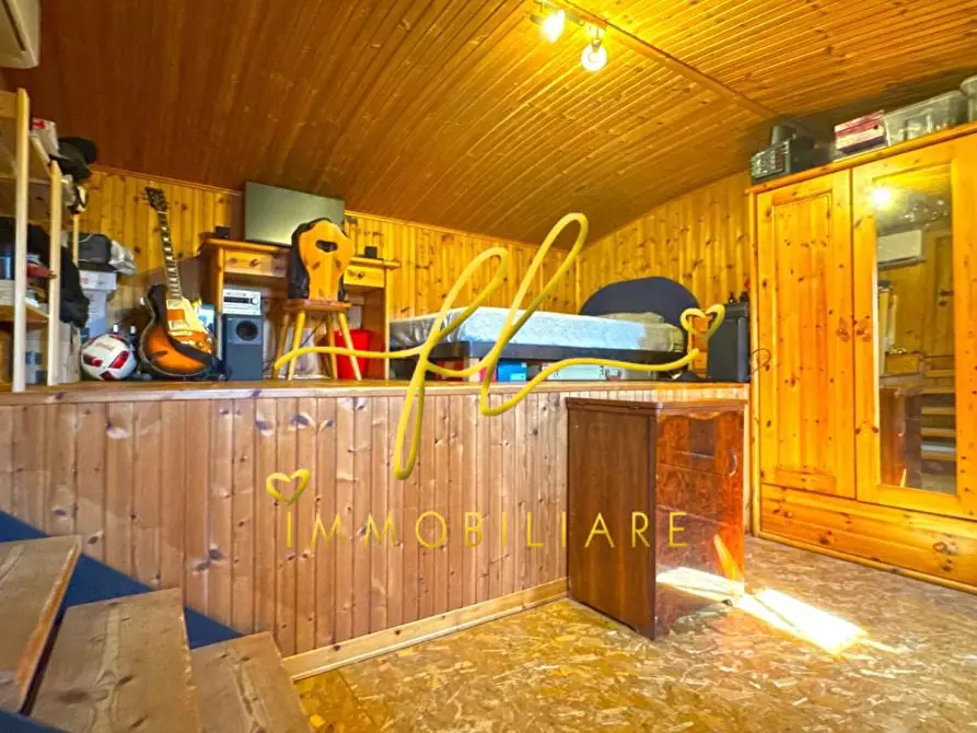 Immagine 14 di Villa in vendita  a Cecina