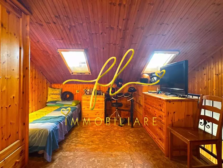 Immagine 15 di Villa in vendita  a Cecina