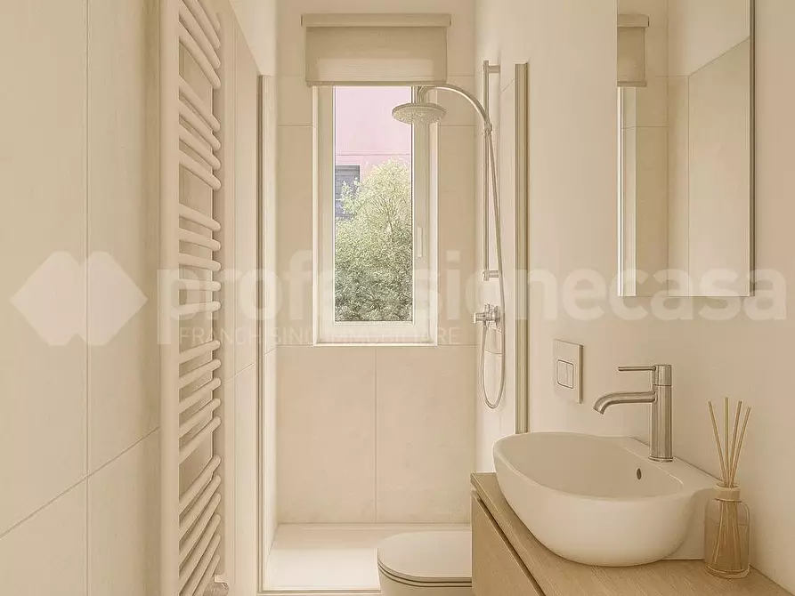 Immagine 4 di Villa in vendita  a Pisa