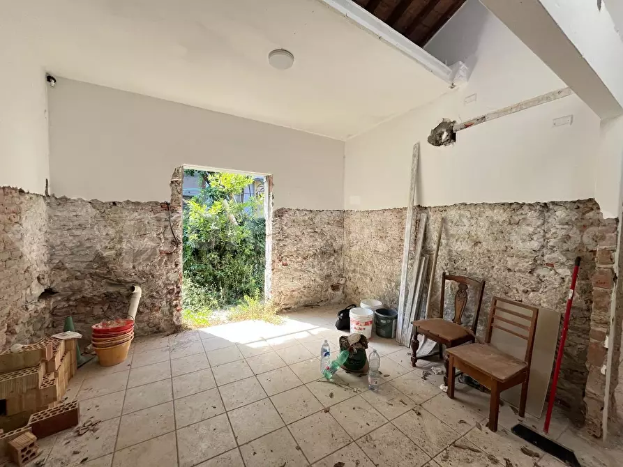 Immagine 6 di Villa in vendita  a Pisa