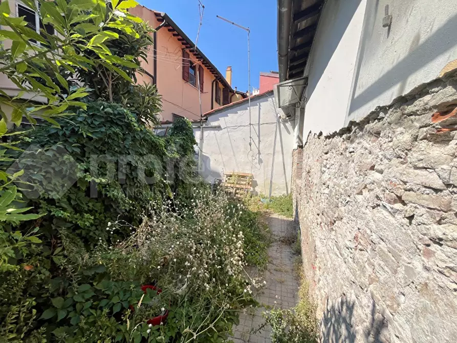 Immagine 3 di Villa in vendita  a Pisa