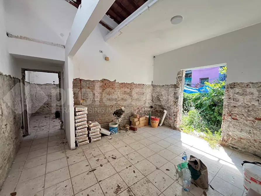 Immagine 5 di Villa in vendita  a Pisa