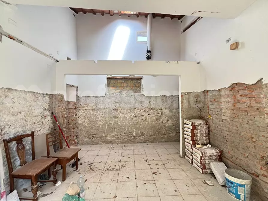 Immagine 8 di Villa in vendita  a Pisa