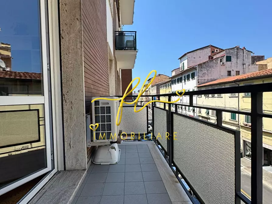 Immagine 20 di Appartamento in vendita  a Livorno