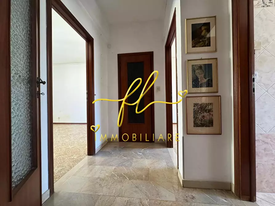 Immagine 16 di Appartamento in vendita  a Livorno