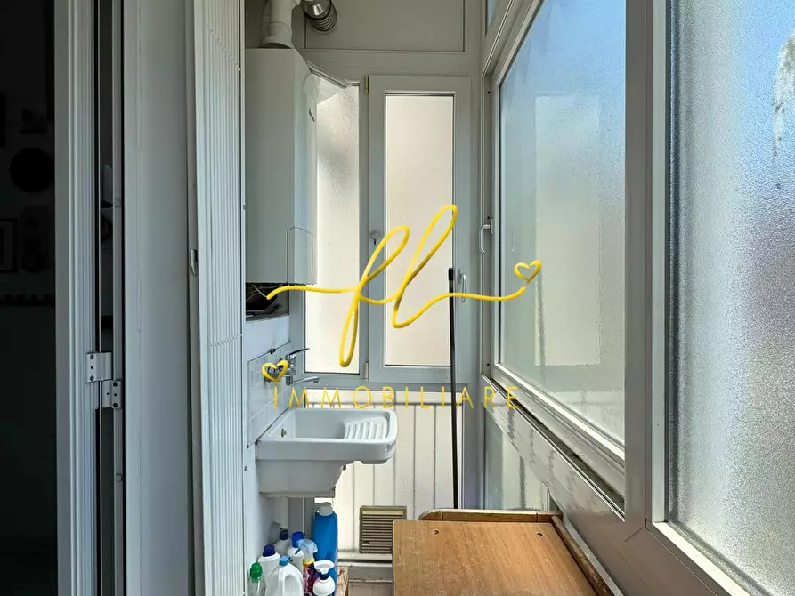 Immagine 21 di Appartamento in vendita  a Livorno