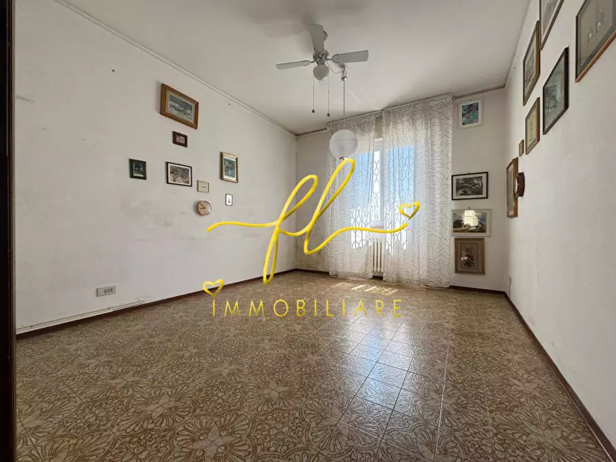 Immagine 11 di Appartamento in vendita  a Livorno