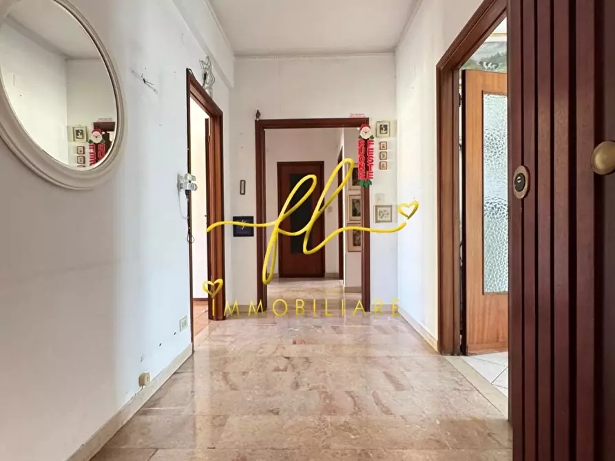 Immagine 5 di Appartamento in vendita  a Livorno