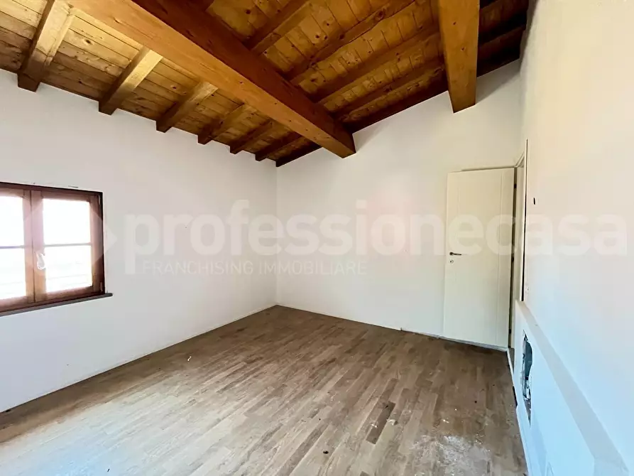 Immagine 13 di Terratetto in vendita  a Pisa