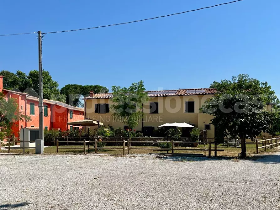 Immagine 1 di Terratetto in vendita  a Pisa