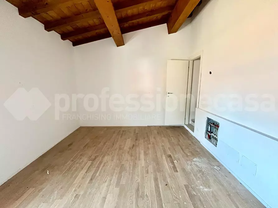 Immagine 8 di Terratetto in vendita  a Pisa