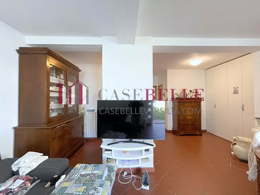 Immagine 4 di Appartamento in vendita  a Viareggio