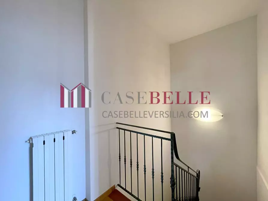 Immagine 26 di Appartamento in vendita  a Viareggio