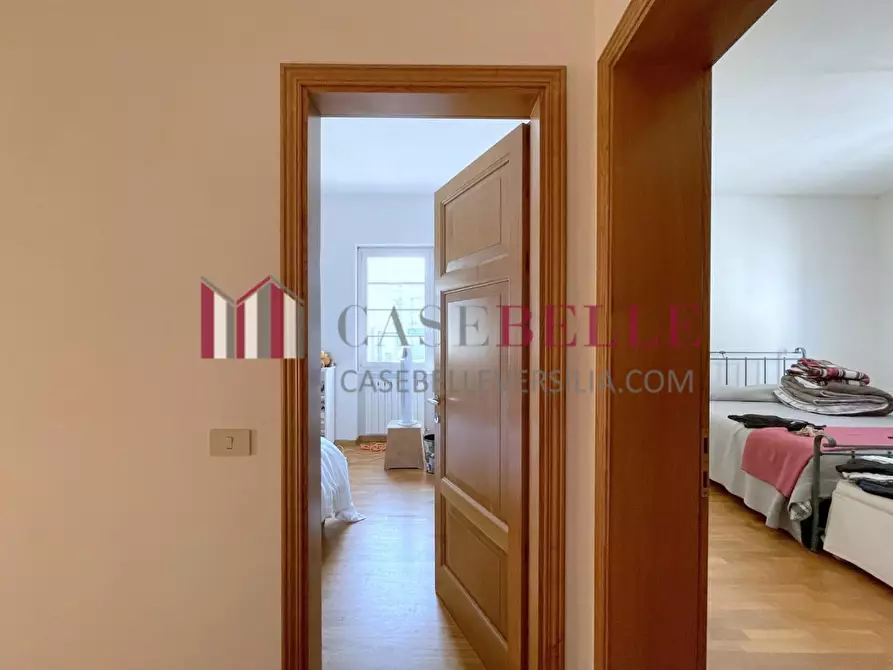 Immagine 17 di Appartamento in vendita  a Viareggio