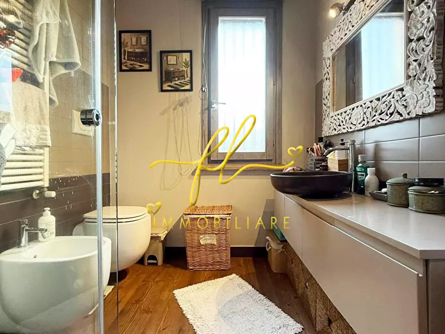 Immagine 21 di Appartamento in vendita  a Cecina