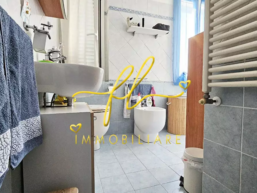 Immagine 22 di Appartamento in vendita  a Rosignano Marittimo