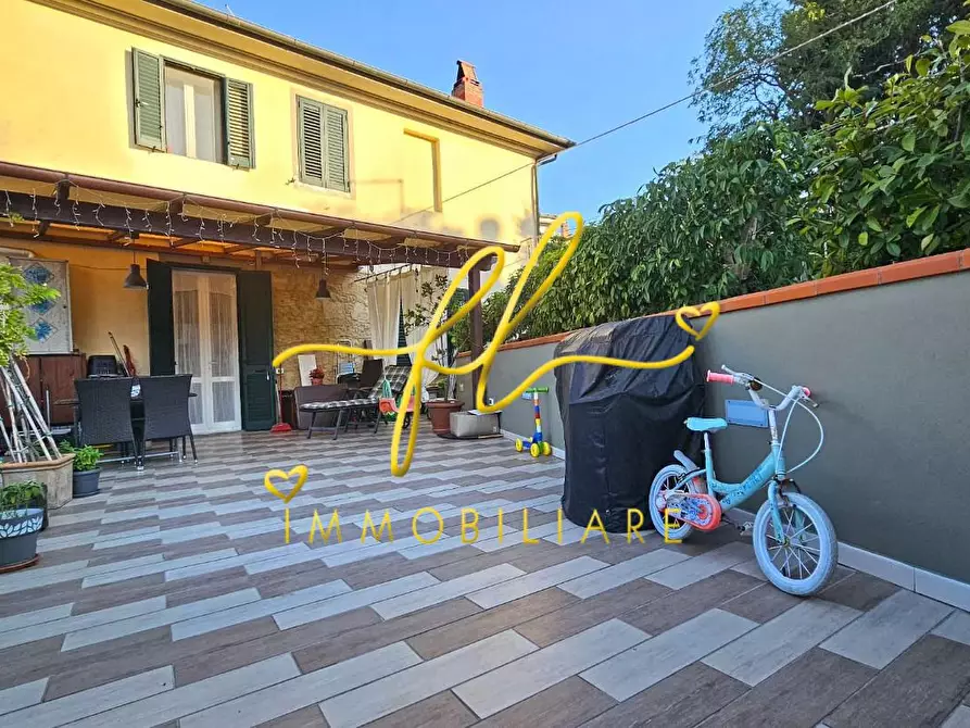 Immagine 26 di Appartamento in vendita  a Rosignano Marittimo