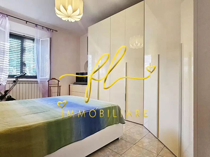 Immagine 13 di Appartamento in vendita  a Rosignano Marittimo
