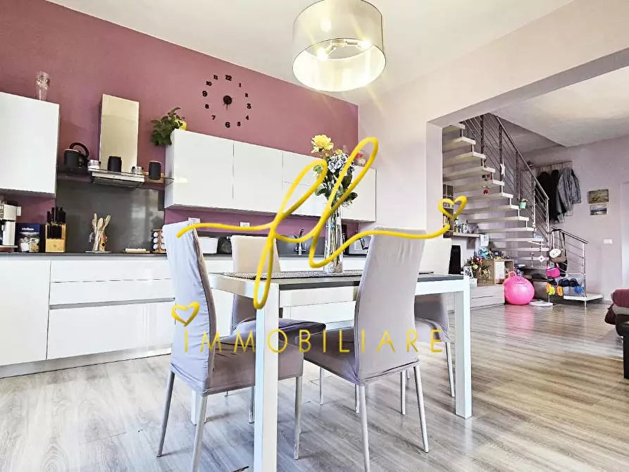 Immagine 8 di Appartamento in vendita  a Rosignano Marittimo