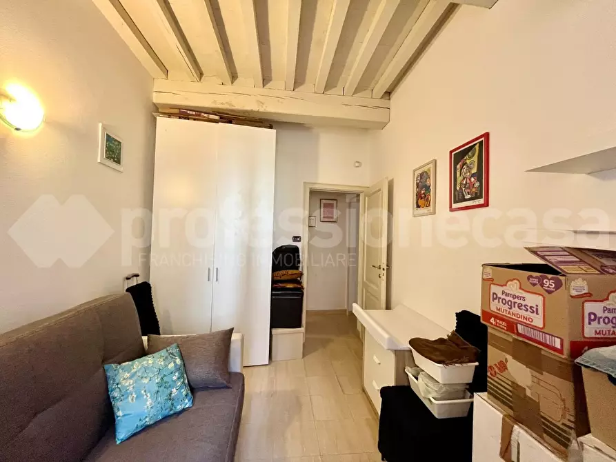 Immagine 11 di Appartamento in vendita  a Pisa