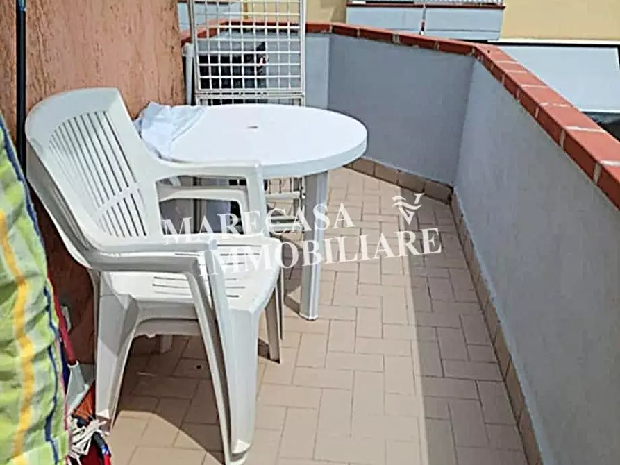 Immagine 4 di Appartamento in affitto  a Sarzana