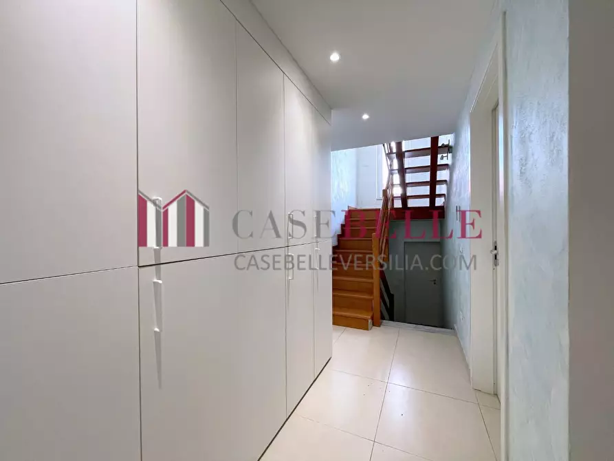 Immagine 39 di Villetta a schiera in vendita  a Viareggio