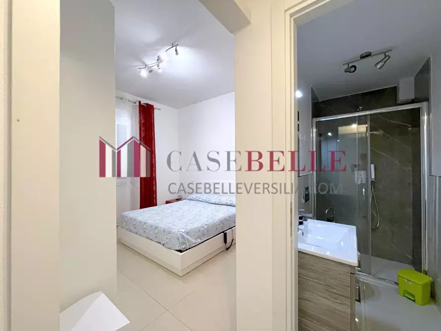 Immagine 22 di Villetta a schiera in vendita  a Viareggio