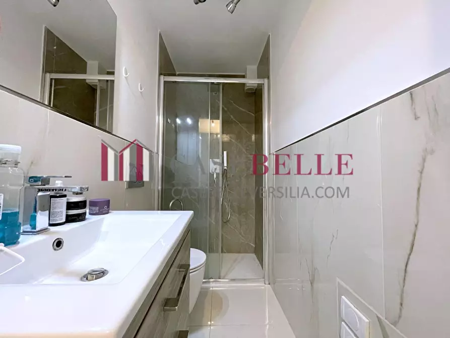 Immagine 27 di Villetta a schiera in vendita  a Viareggio