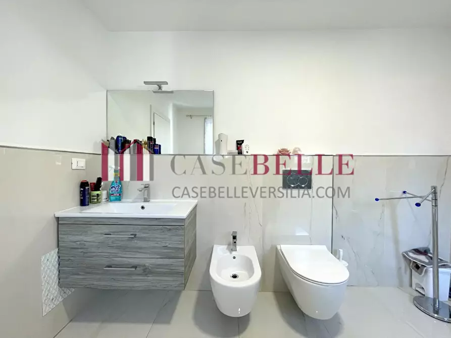 Immagine 17 di Villetta a schiera in vendita  a Viareggio