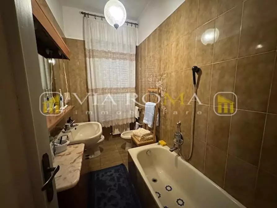 Immagine 6 di Appartamento in vendita  a Lucca