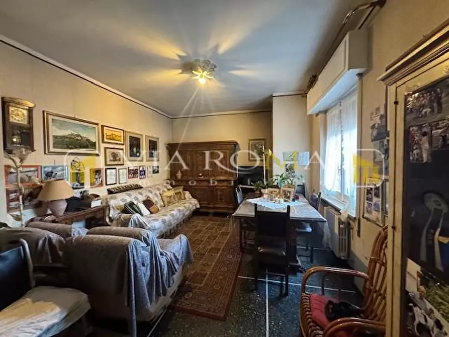 Immagine 1 di Appartamento in vendita  a Lucca