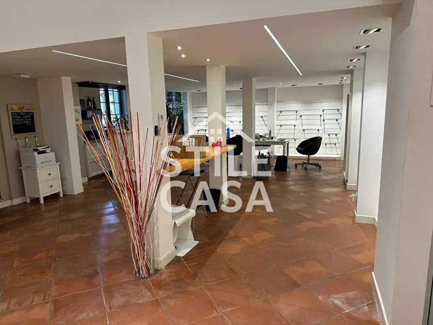 Immagine 2 di Laboratorio in vendita  a Firenze