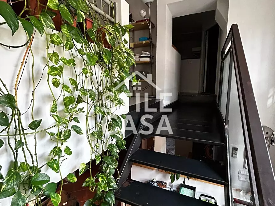 Immagine 6 di Laboratorio in vendita  a Firenze