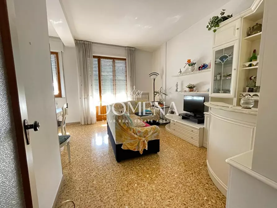 Immagine 18 di Appartamento in vendita  a Siena