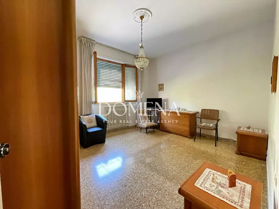 Immagine 10 di Appartamento in vendita  a Siena