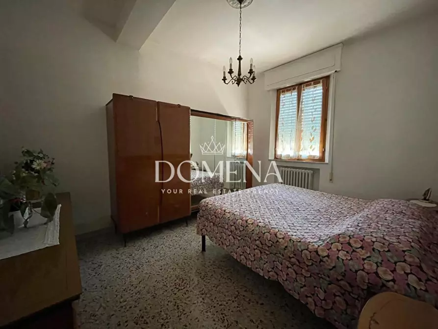 Immagine 13 di Appartamento in vendita  a Siena