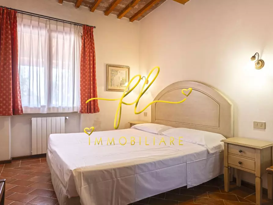 Immagine 35 di Casa colonica in vendita  a Cecina