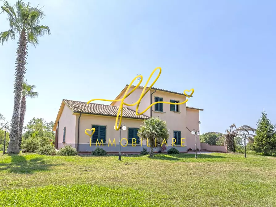 Immagine 24 di Casa colonica in vendita  a Cecina