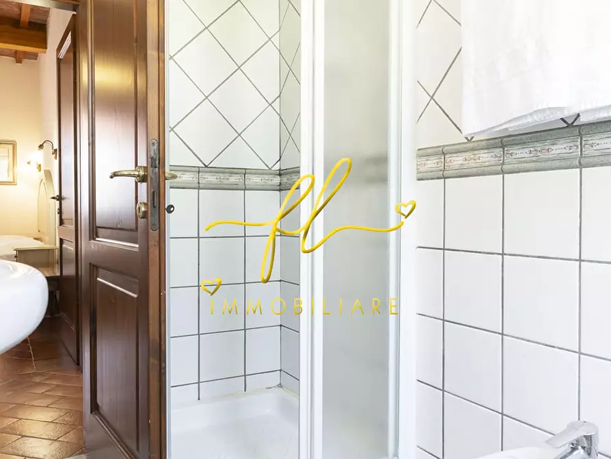 Immagine 53 di Casa colonica in vendita  a Cecina