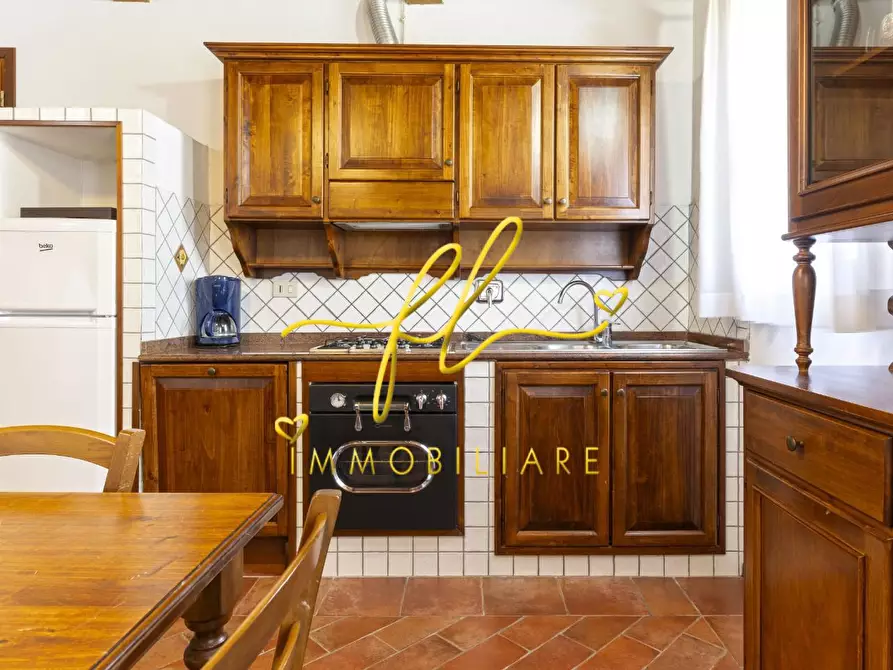 Immagine 45 di Casa colonica in vendita  a Cecina