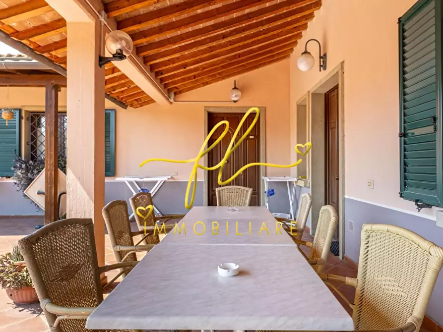 Immagine 14 di Casa colonica in vendita  a Cecina