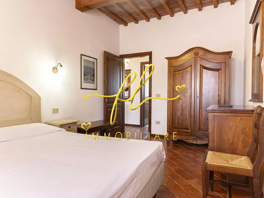 Immagine 36 di Casa colonica in vendita  a Cecina