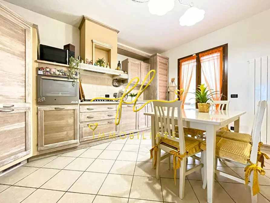 Immagine 5 di Appartamento in vendita  a Montecatini Val Di Cecina