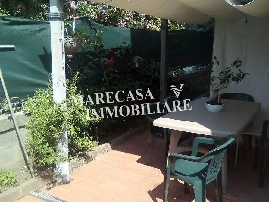 Immagine 9 di Appartamento in vendita  a Carrara