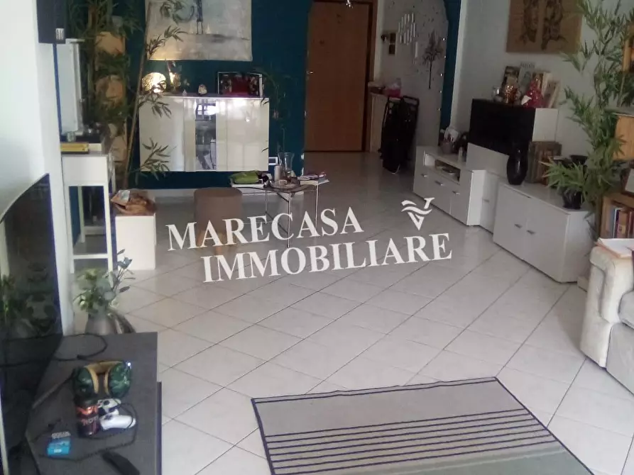 Immagine 3 di Appartamento in vendita  a Carrara