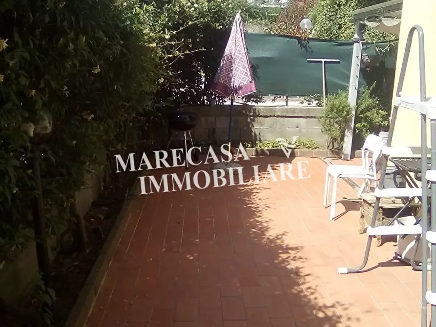 Immagine 10 di Appartamento in vendita  a Carrara