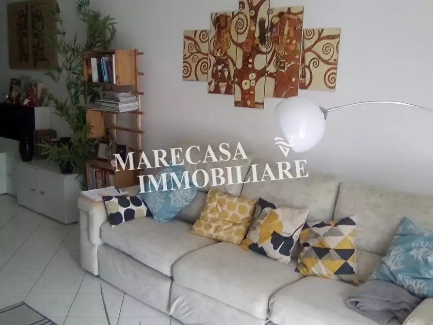 Immagine 18 di Appartamento in vendita  a Carrara