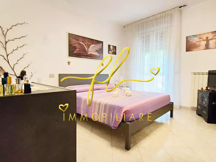 Immagine 12 di Appartamento in vendita  a Rosignano Marittimo