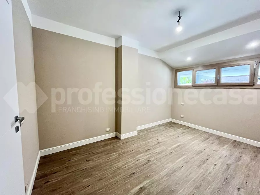 Immagine 14 di Appartamento in vendita  a Pisa