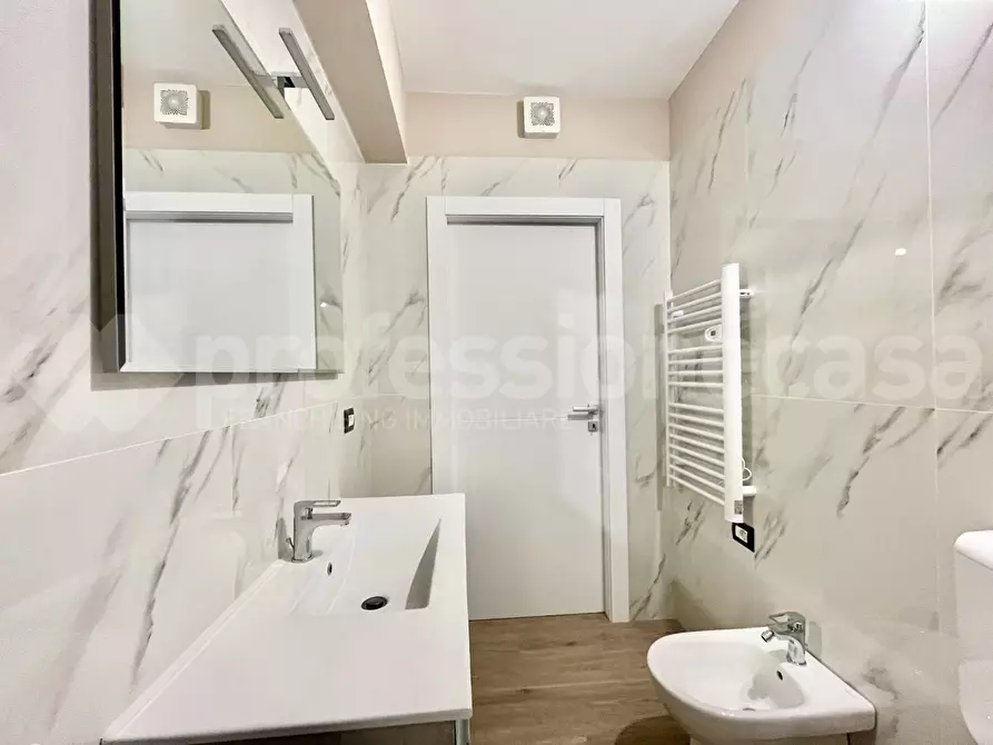 Immagine 21 di Appartamento in vendita  a Pisa